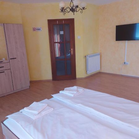 Hotel Casa Eric Băile Felix Esterno foto