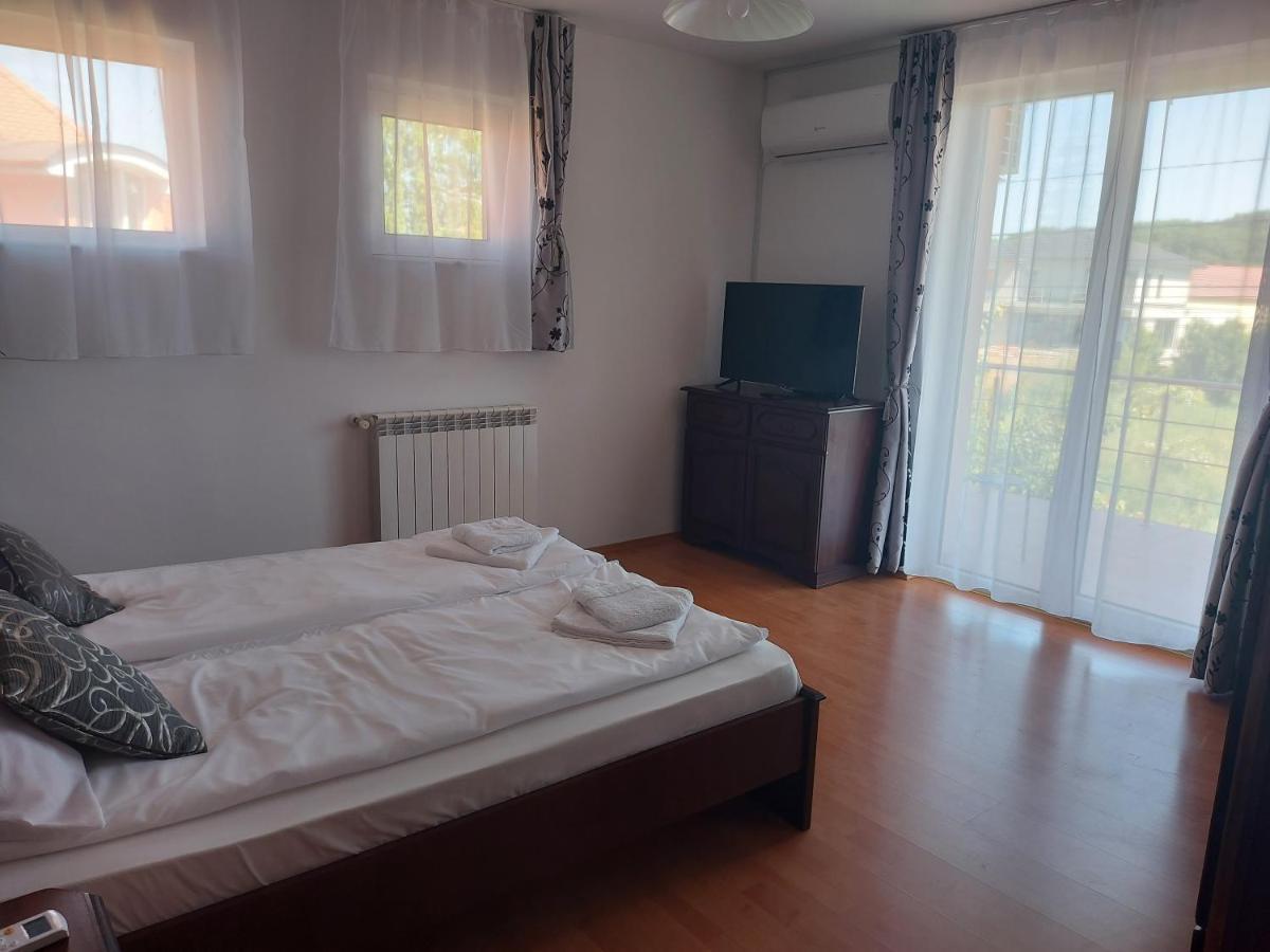 Hotel Casa Eric Băile Felix Esterno foto
